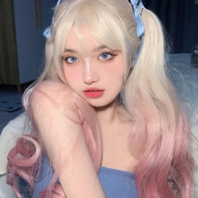 女孩罗塞玛莉